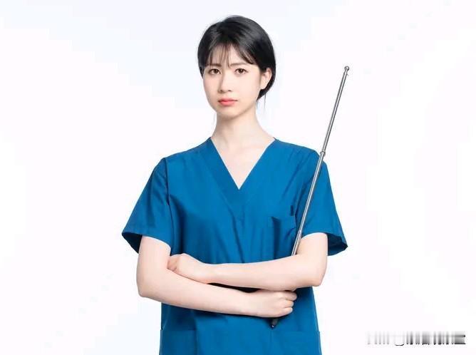 教师编vs医护编：到底谁更值钱谁更卷？为啥医学录取分更高？同样是铁饭碗事业