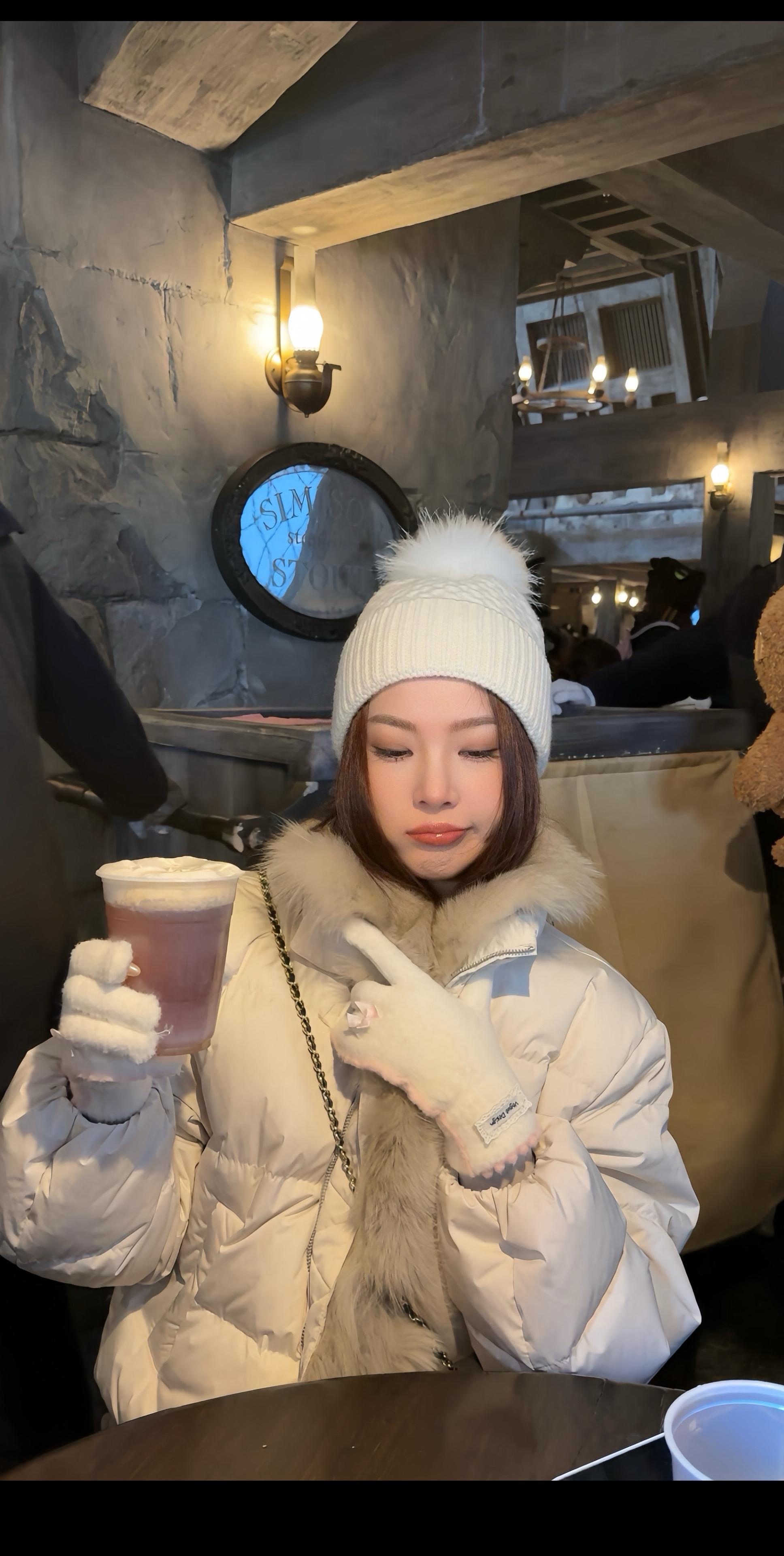 圣诞月🌲。一日环影𝗽𝗹𝗼𝗴𖢔꙳🦉🪄•*¨*•.¸¸♪