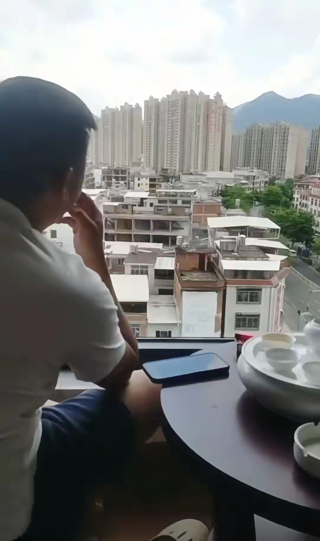 我最近一直在思考一个问题，我到底要不要<em>复婚</em>呢？我男的，每个月的收入大概8000，