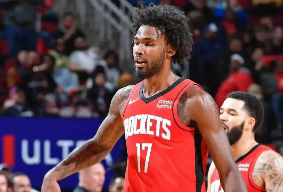 伊森的未来在何方伊森最近心理和自身定位出现大问题，曾经火箭群龙无首时期的乱战