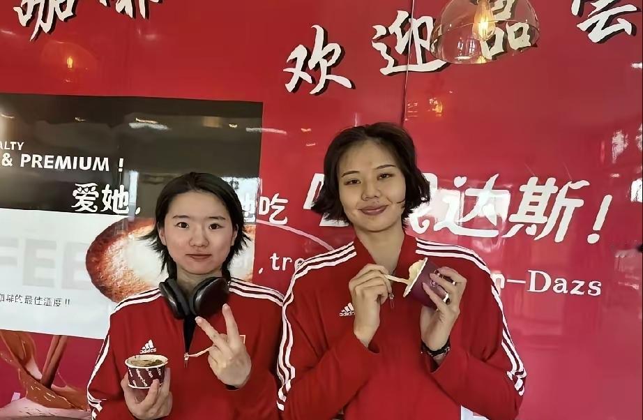 球迷脑洞大开猜测倪非凡或将接棒龚翔宇，成为中国女排下一任队长，两人同为江苏出身，