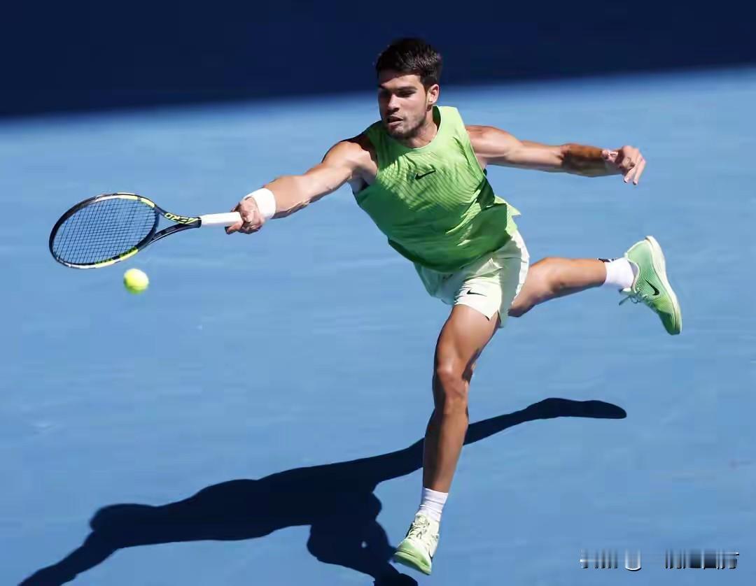 澳网男单八强已决出七席，仅有谢尔顿和鲁德的八强席位争夺战还在进行中，目前，谢尔顿