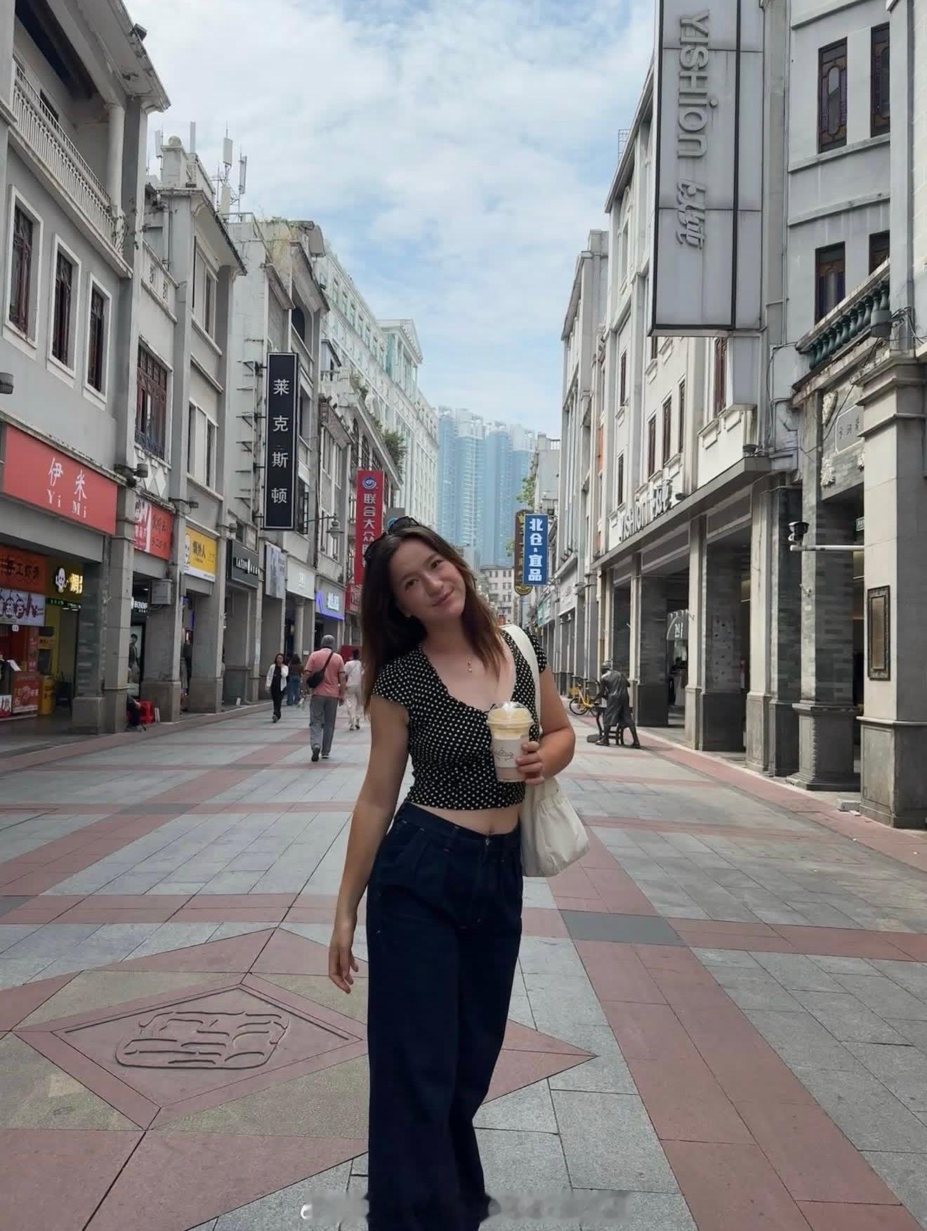 【孙璐璐分享自己的中国足迹】吃了很多好吃