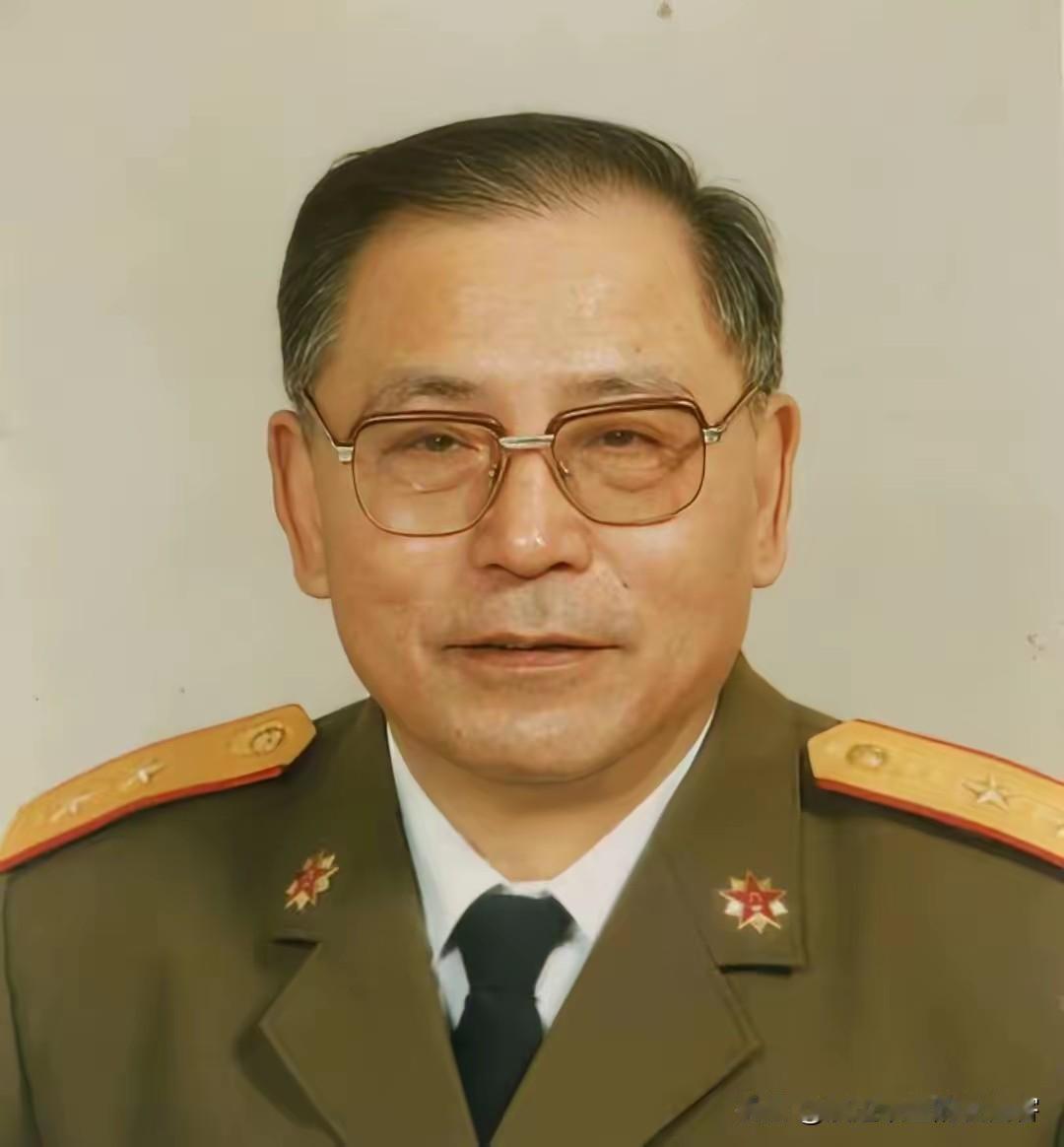 李克农的儿子李润修，其实就是李伦。1927年他生于安徽巢县，是李克农幼子。19