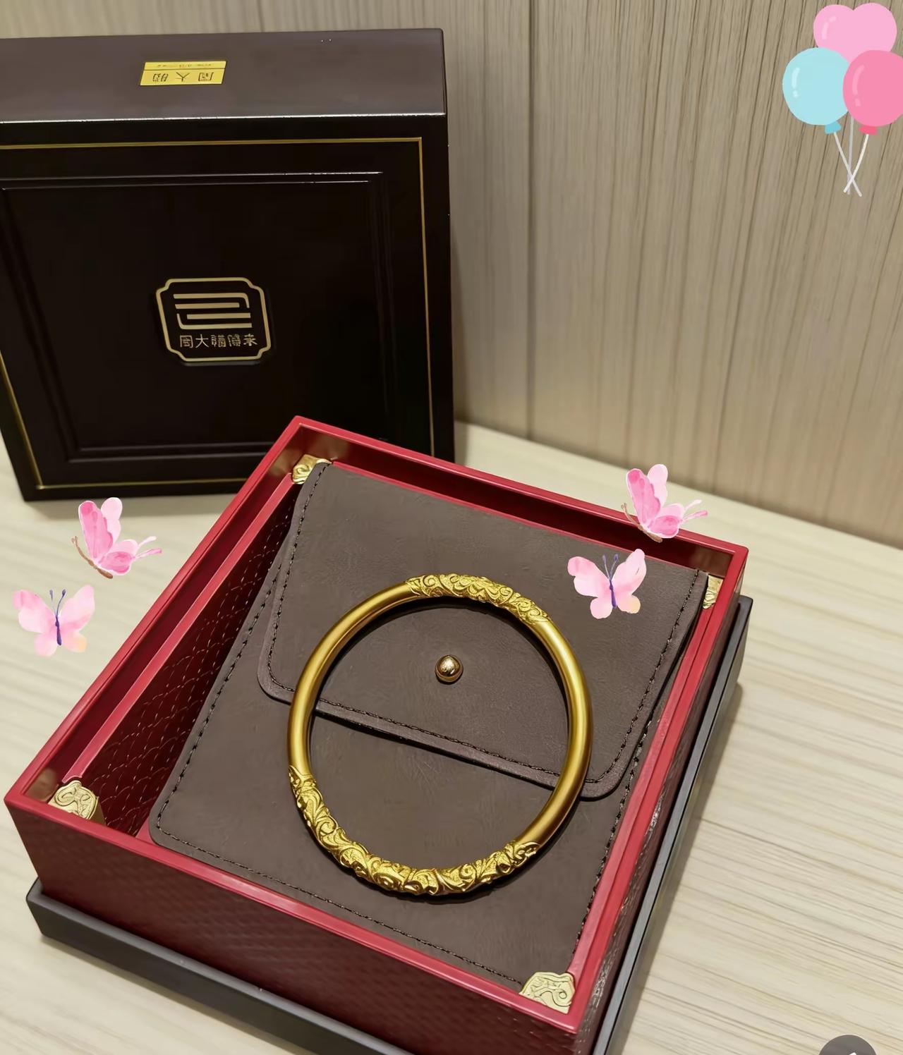 最近这金价，让人看得眼前一亮又一亮，亮到我怀疑人生。前两年还在四五百一克的时