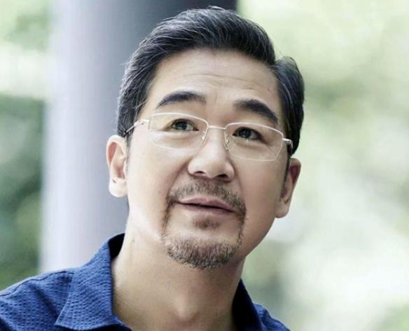 大名鼎鼎的张国立，有一个大大的遗憾，那就是，自己已经七十岁了，功成名就，身价过亿