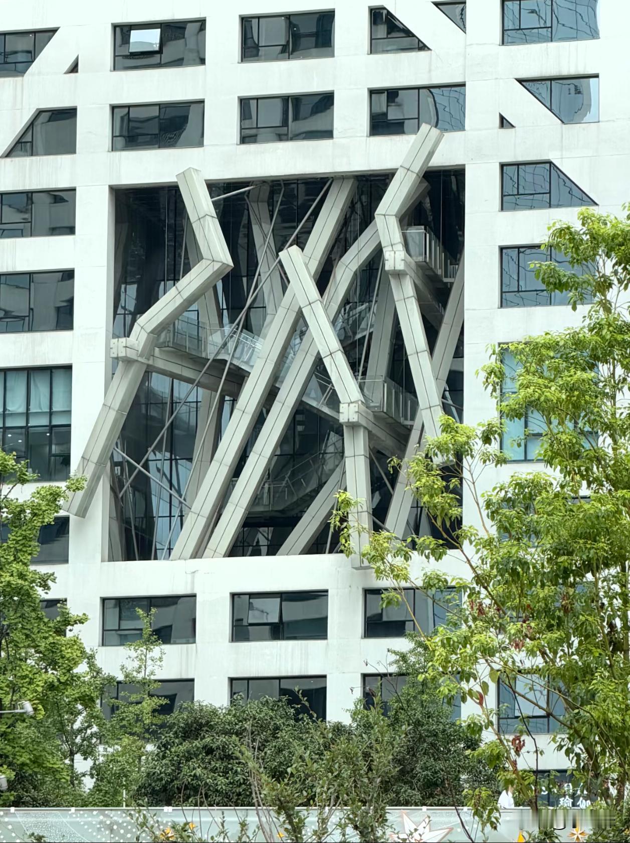 这个楼是怎么了？