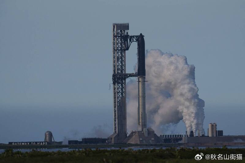 SpaceX星舰发射前40秒紧急叫停马斯克披露原因最快明日再战海外新鲜事全