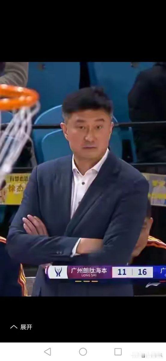 看完广东这两场俱乐部杯赛，我替徐昕憋屈得慌。一个上赛季表现不错的年轻人，被拿