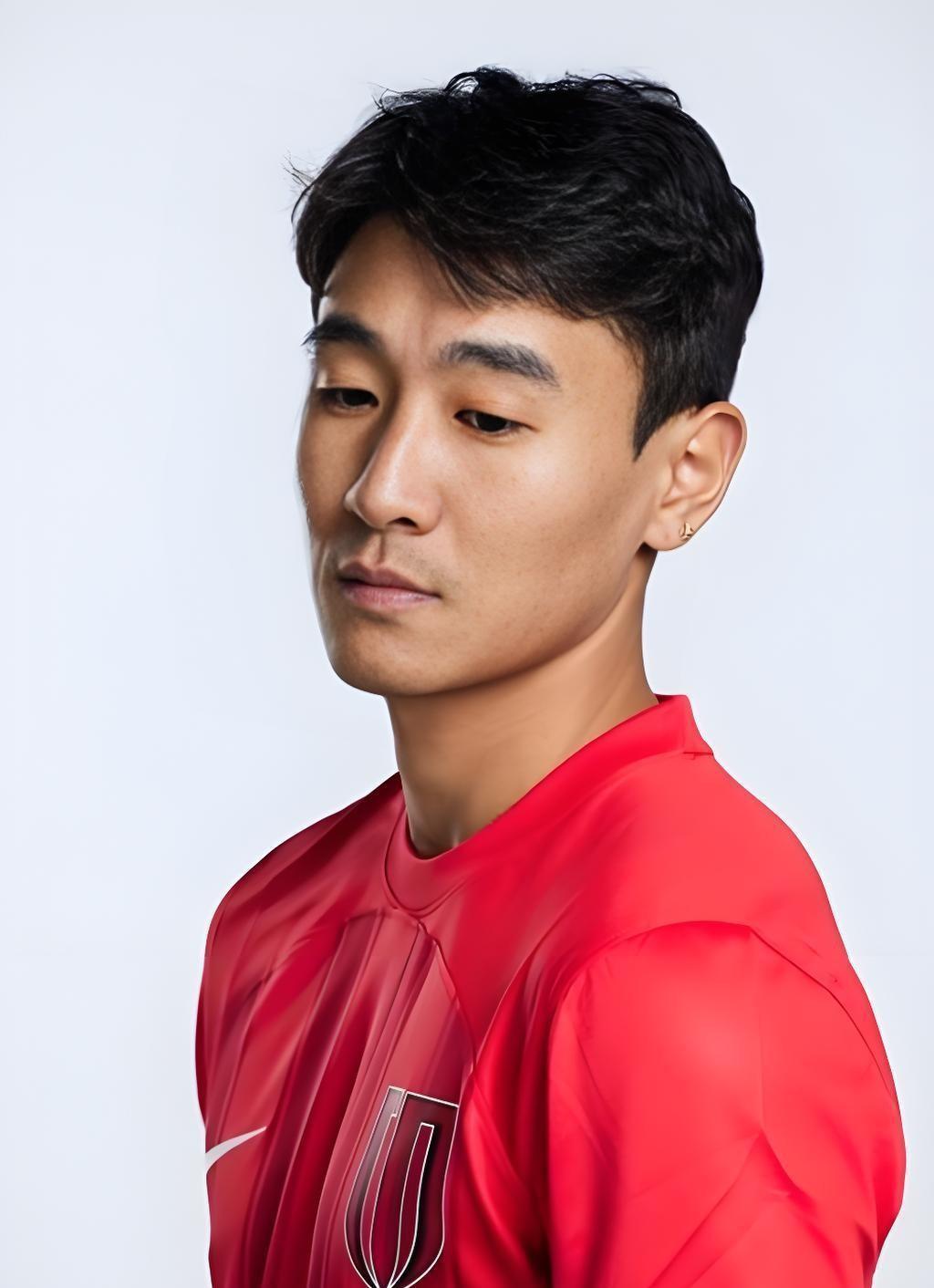 据说，2025年打18强赛的时候，日本人对中国足球相当的忌惮，日本体育媒体还说，