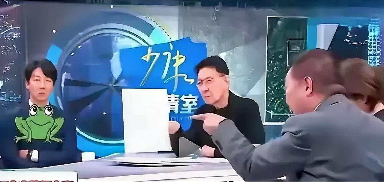 台湾名嘴唐湘龙怒怼吴铮：这些你都是用中国话说出来的！吴铮哑口无言，脸沉如水。
