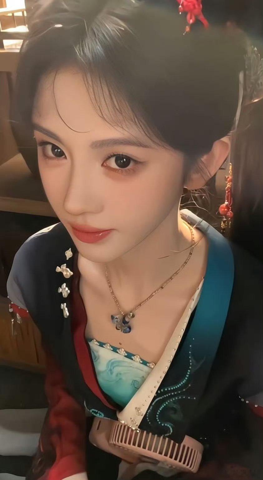 鞠婧祎好萌的小🐷​​​