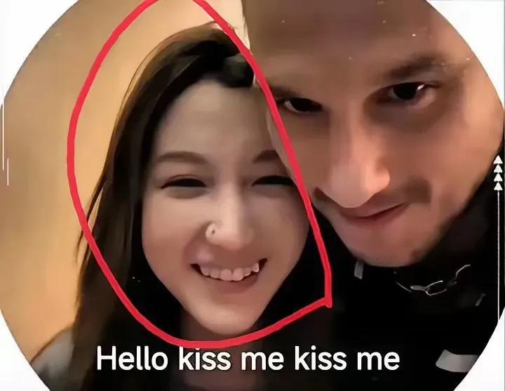 李欣莳，不读大学也挺好的。Zeus看她只有欲望，没有所谓的一见钟情，而全程Ze