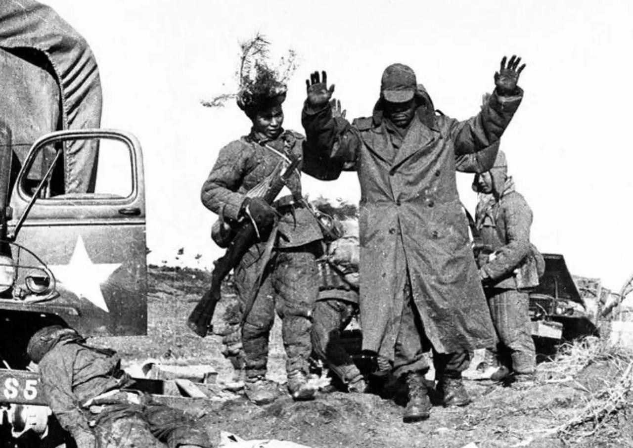 1951年，志愿军仅用四天时间就攻克汉城，打的以美国为首的“联合国军”溃不成军。