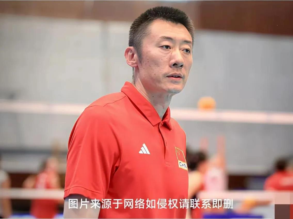 袁志能带领u19打进八强就不错了昨天熬夜看了中国女排u19对阵塞尔维