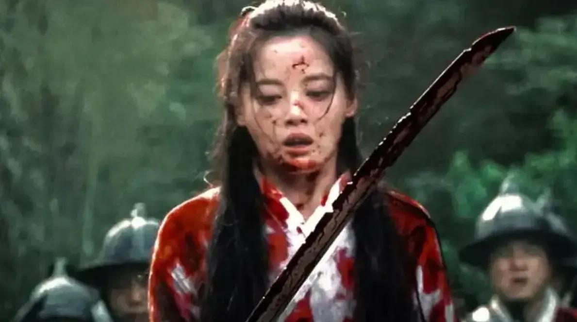 武侠小说里，战力最高的并不是天下第一的那个人，而是军队。以射雕和神殿为例，如果