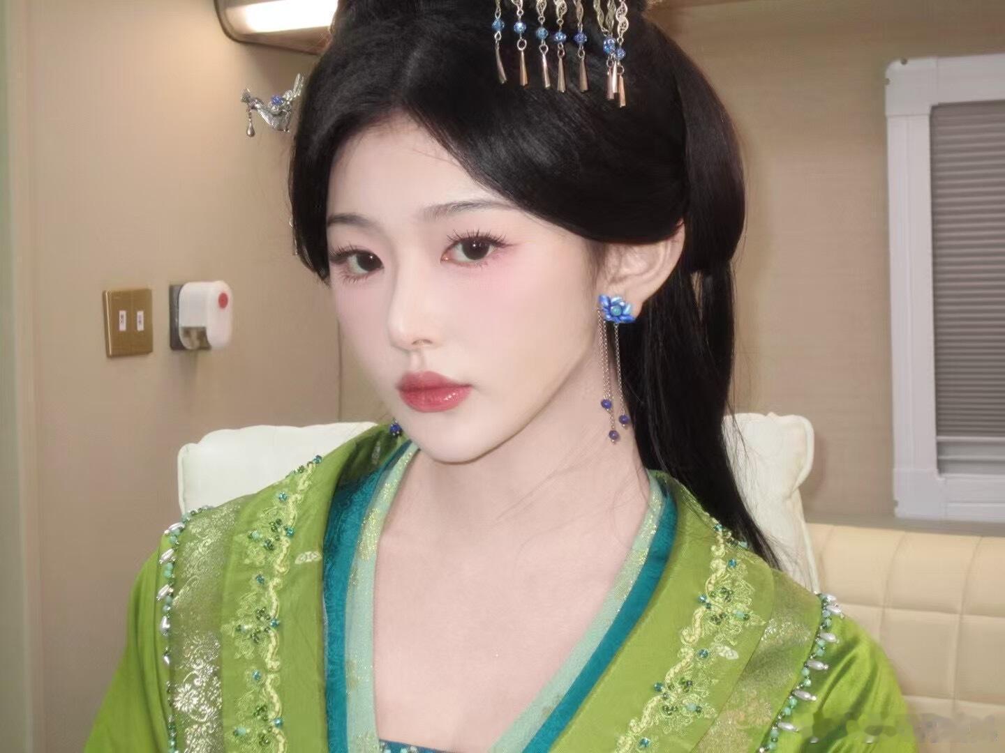 孔雪儿你让我害怕孔雪儿李雁回美强惨看李雁回的戏份又怕又心疼，孔雪儿精准拿捏角色内