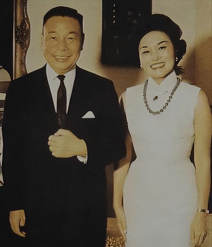 1939年，孔祥熙的23岁长子偷偷娶了妈妈宋霭龄40岁的牌友。这件事放在今天