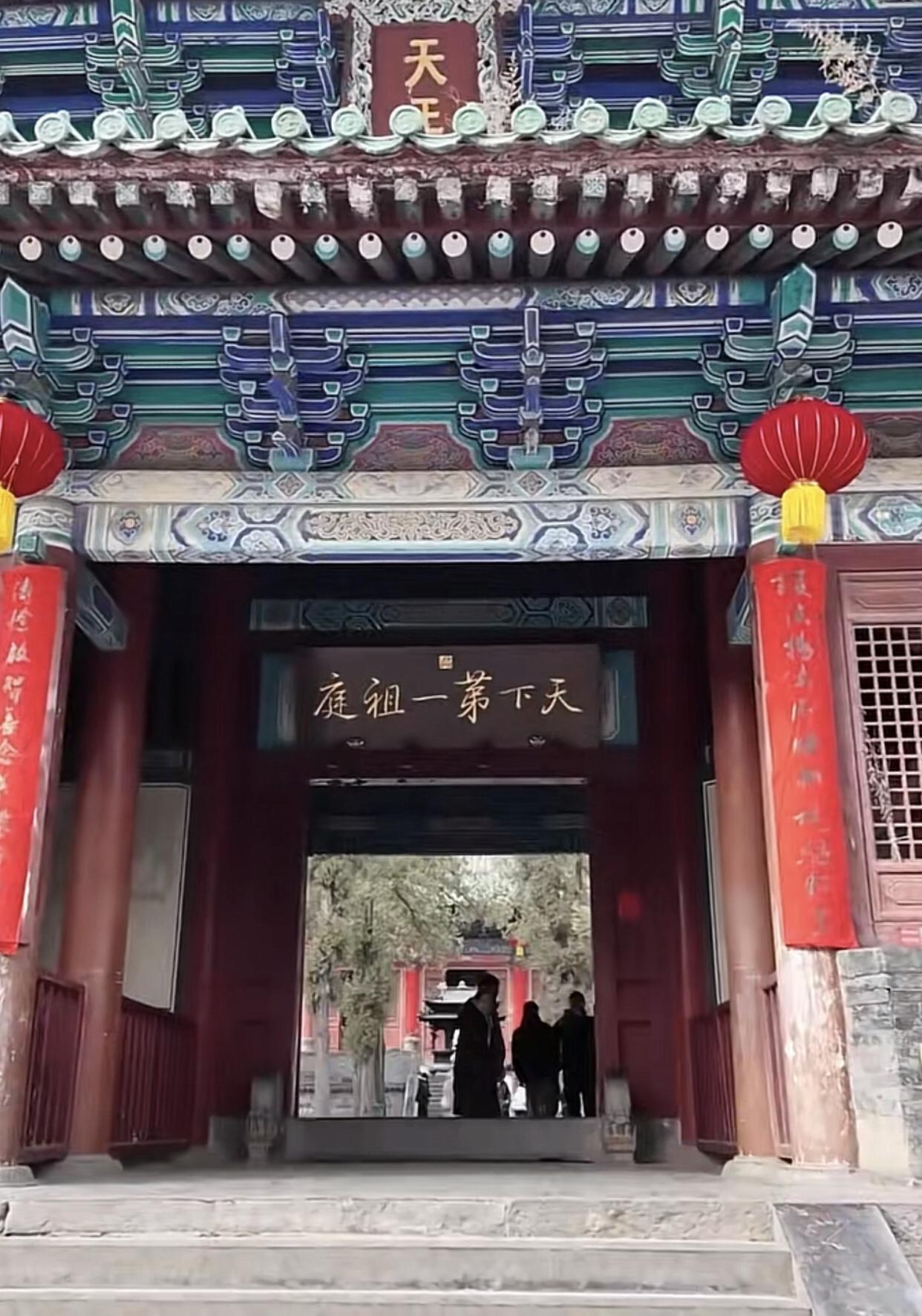 去河南逛少林寺要花多少钱？门票80，寺院里的斋饭，两菜一汤，一人消费50，