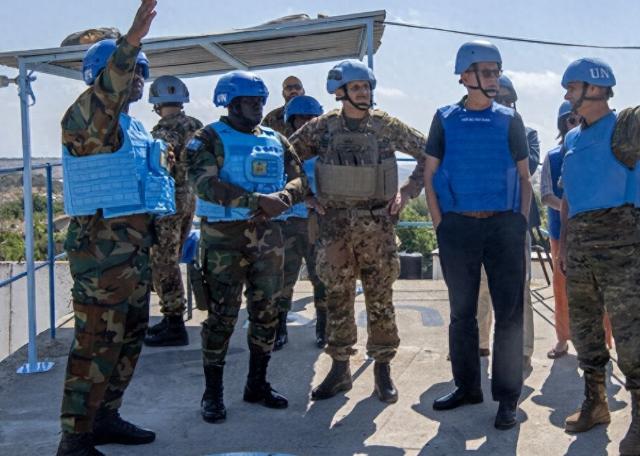 开打！联合国终于不再忍耐，维和部队对以色列开火，法军开第一枪（阅读前请点个赞