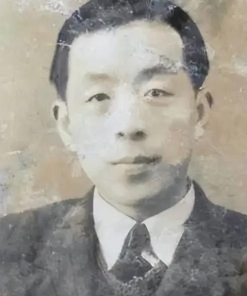 吴石牺牲后,蒋介石以为台湾的地下党全部清理干净了,却在10年后惊讶发现,大陆甚至