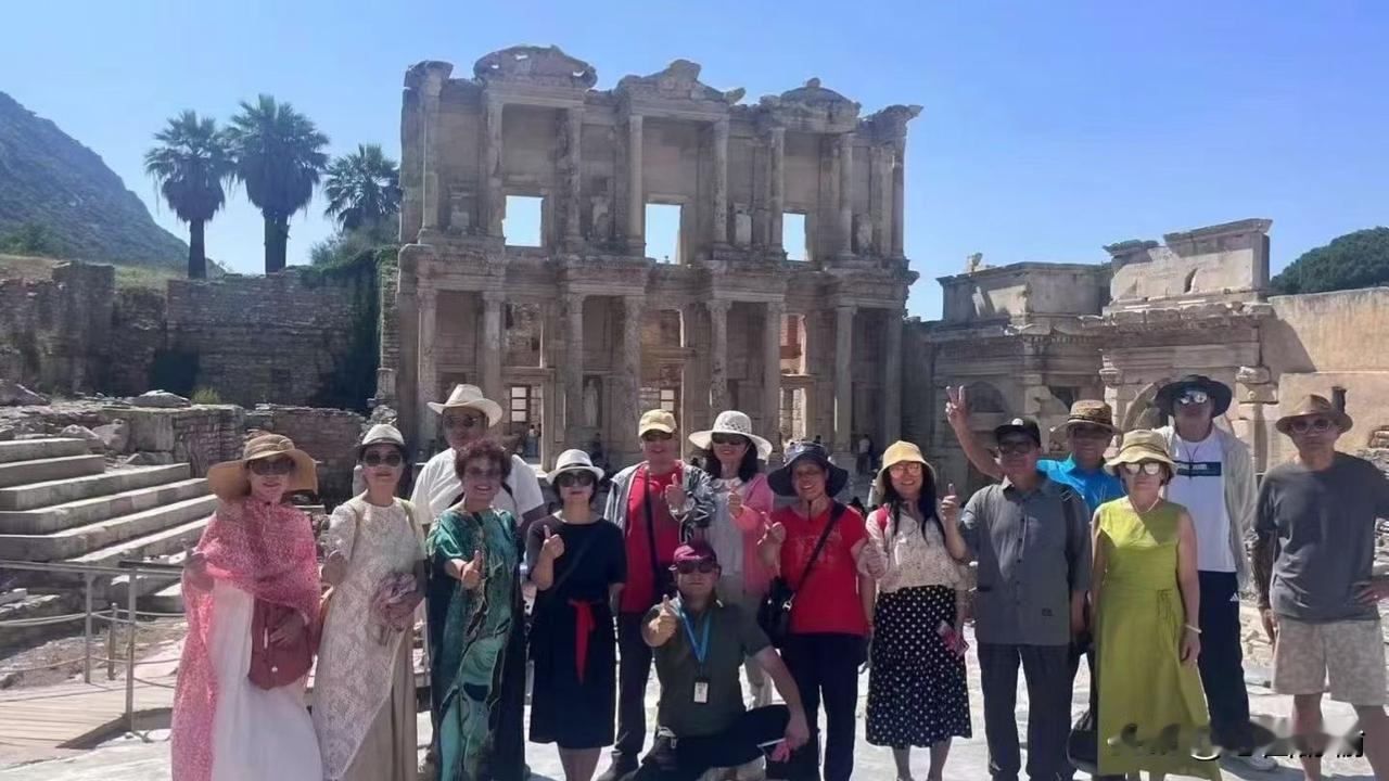 罗马假日，浪漫又温馨。晒晒小菜园种植绿色蔬菜什么是北京的城市名片分享你最喜欢