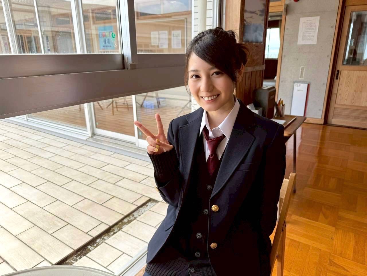 小坂菜緒🦖　ストロボ・エッジ