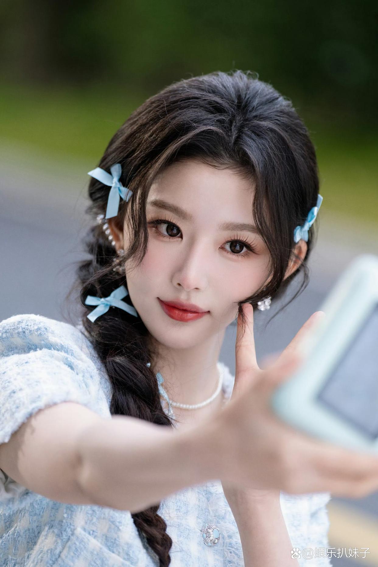 1.何润东这波翻红挺突然的，他自己都没想到，虽然外界拿他演的“项羽”和张凌赫演的