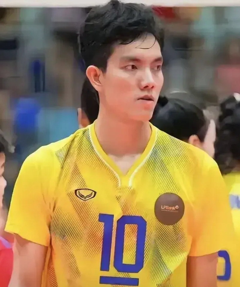 越南U21女排要是拿不到今年女排世锦赛的冠军，真的对不起这几个“”女汉子”的加入