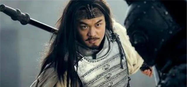公元222年，三国名将马超病入膏肓，他写遗书给刘备：“曹操杀了我全家200多人，