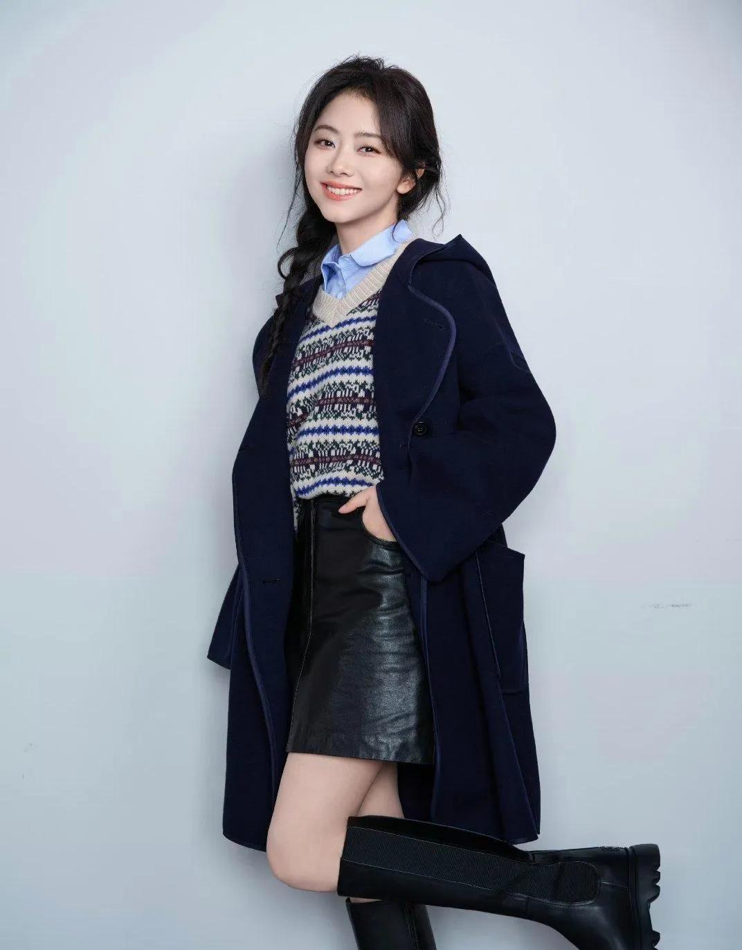 谭松韵的冬日穿搭太戳了！甜妹氛围感拉满谁能拒绝谭松韵的冬日穿搭暴击啊💙