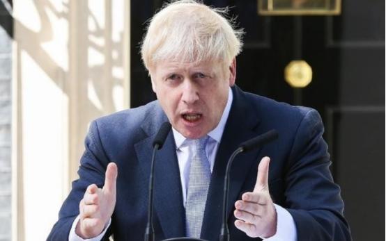 英国前首相约翰逊跟现任首相斯塔默杠上了，骂得那叫一个难听。 最近英国政坛彻底