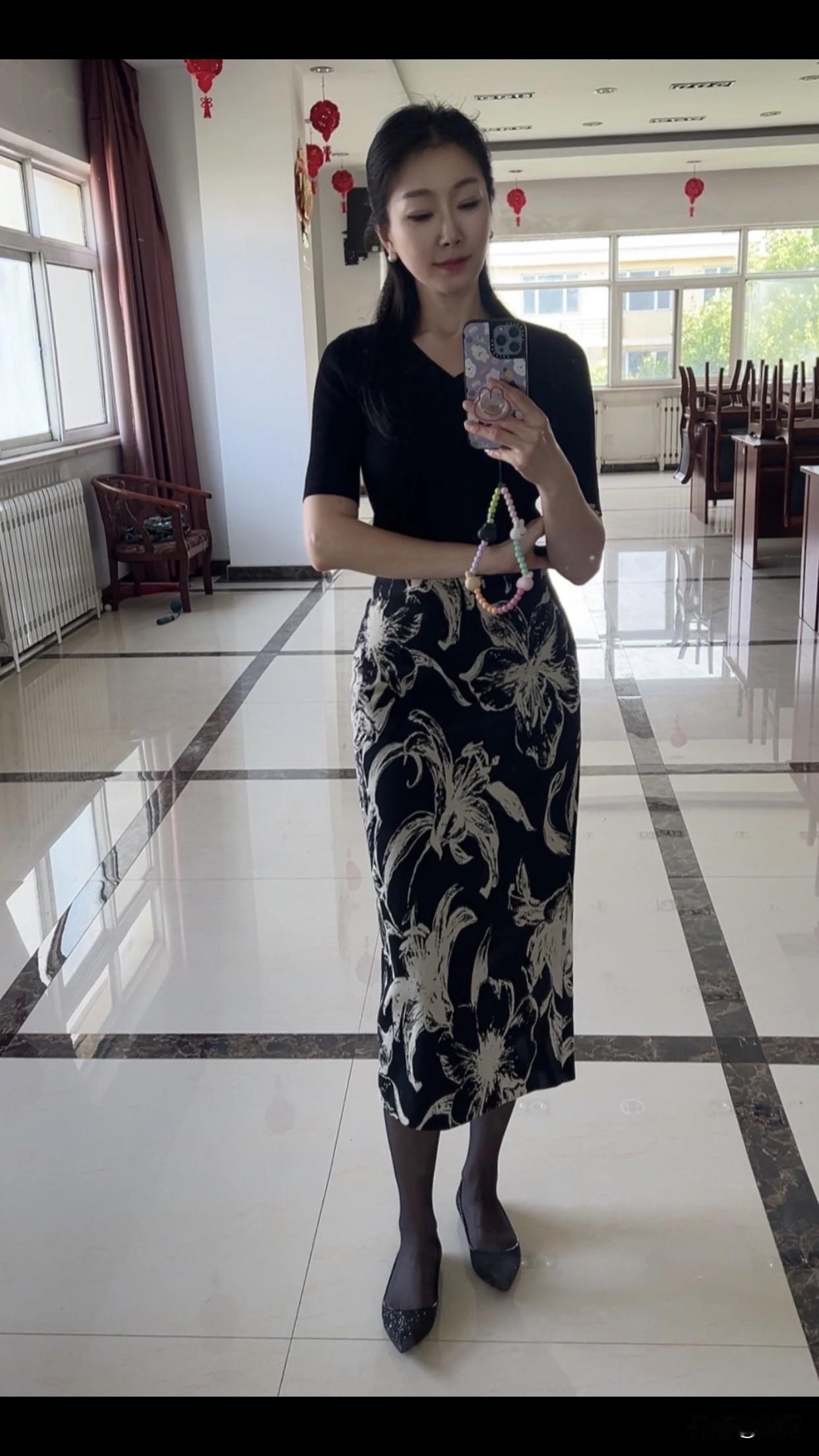 一个成熟的女人,都有什么标志呢?心理上，对自己有清晰认知，既清楚长处，也接纳短处