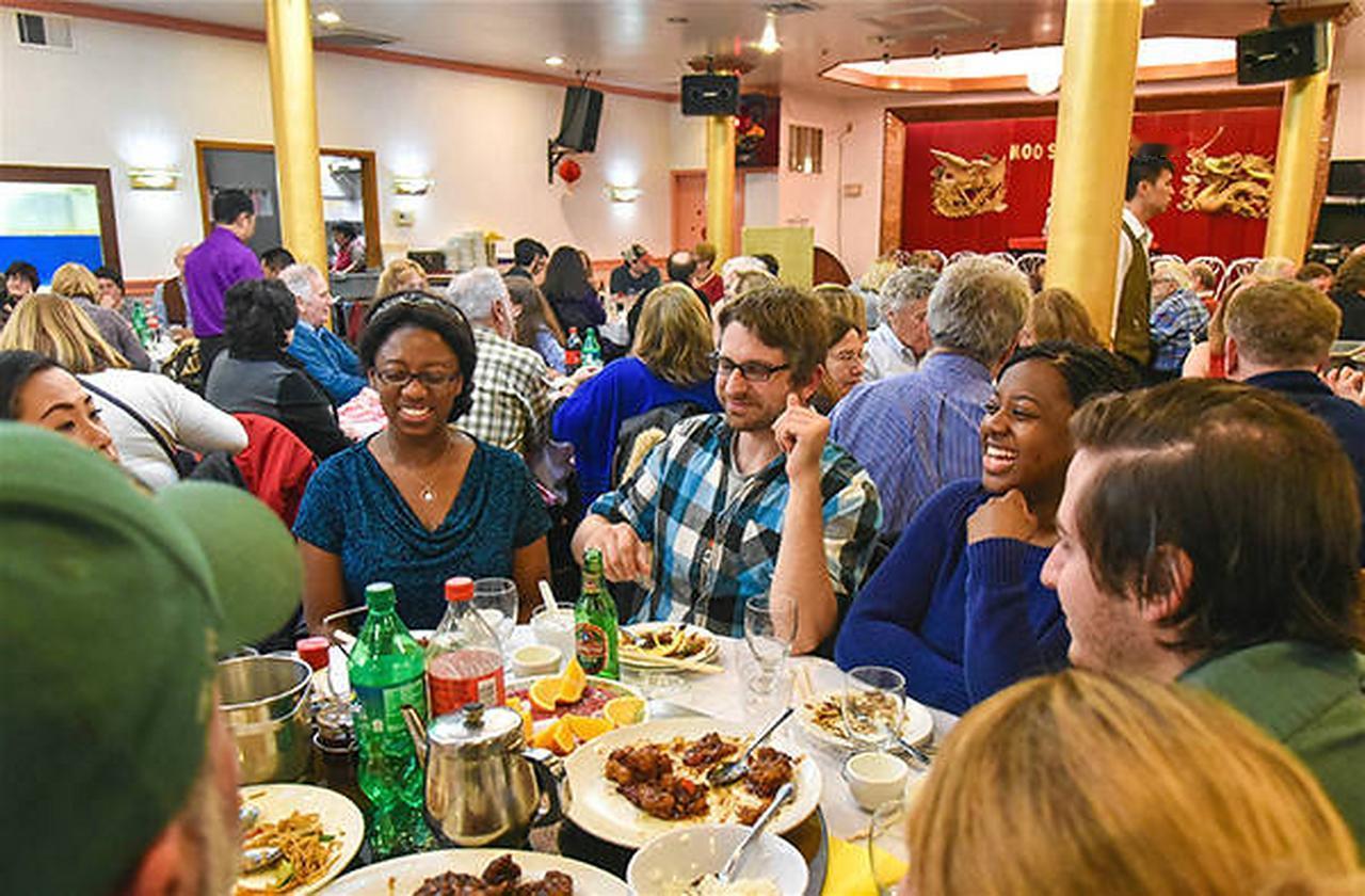 美媒称中国的八大菜系里，只有川菜和粤菜征服了美国人的舌头。《纽约时报》资深食