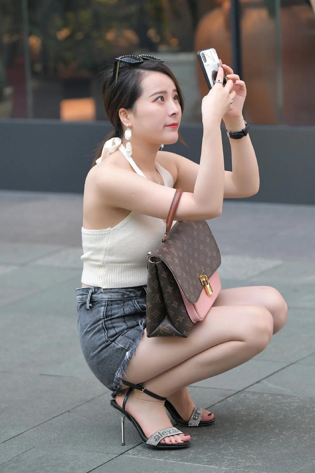 别纠结了，其实就是没那么想要咱们活这一辈子，心里头最累的时候，往往不是忙得脚
