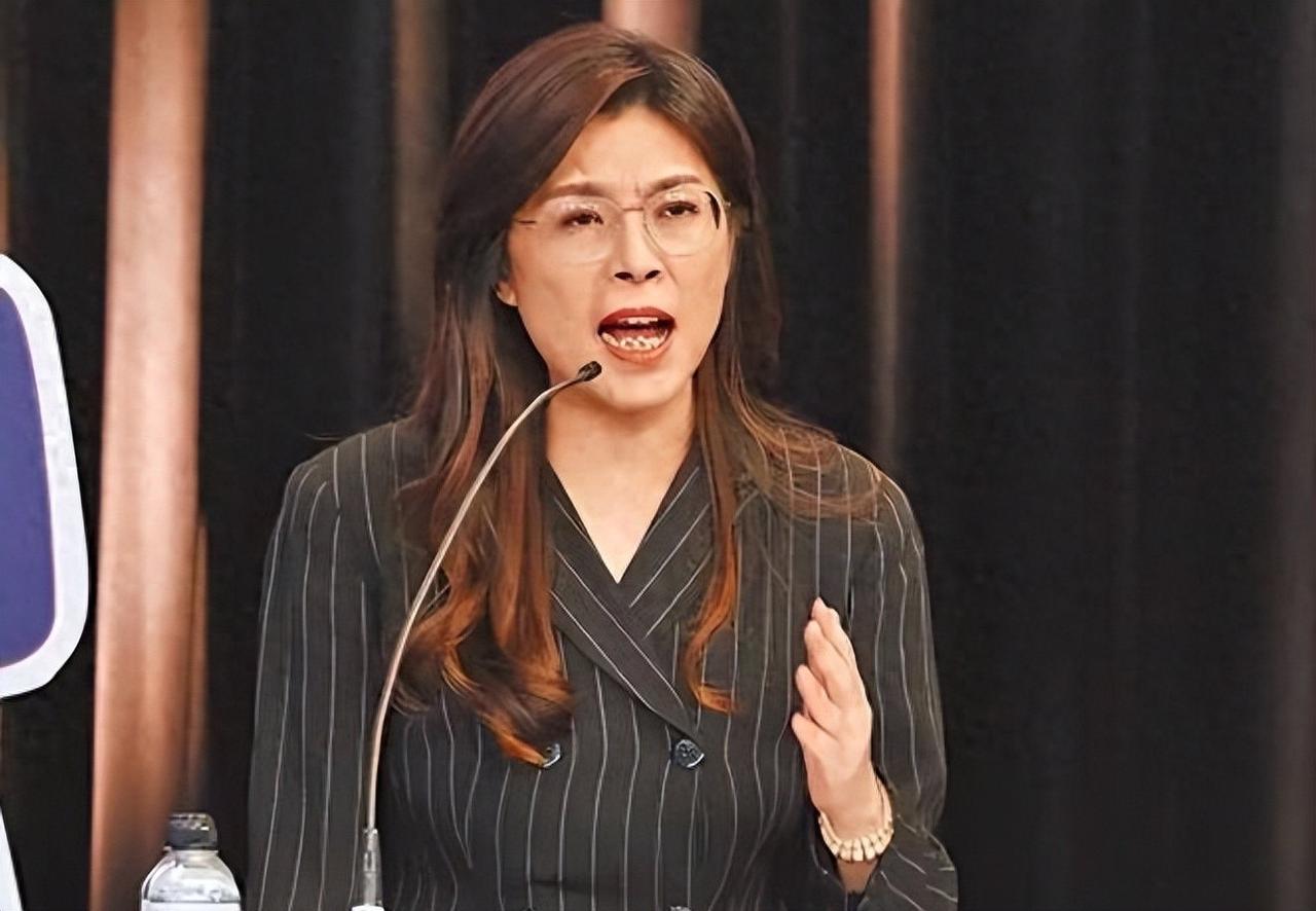 台湾政坛这回可真热闹了！赖清德的“救命稻草”说断就断，后院还起了大火。国民党新主