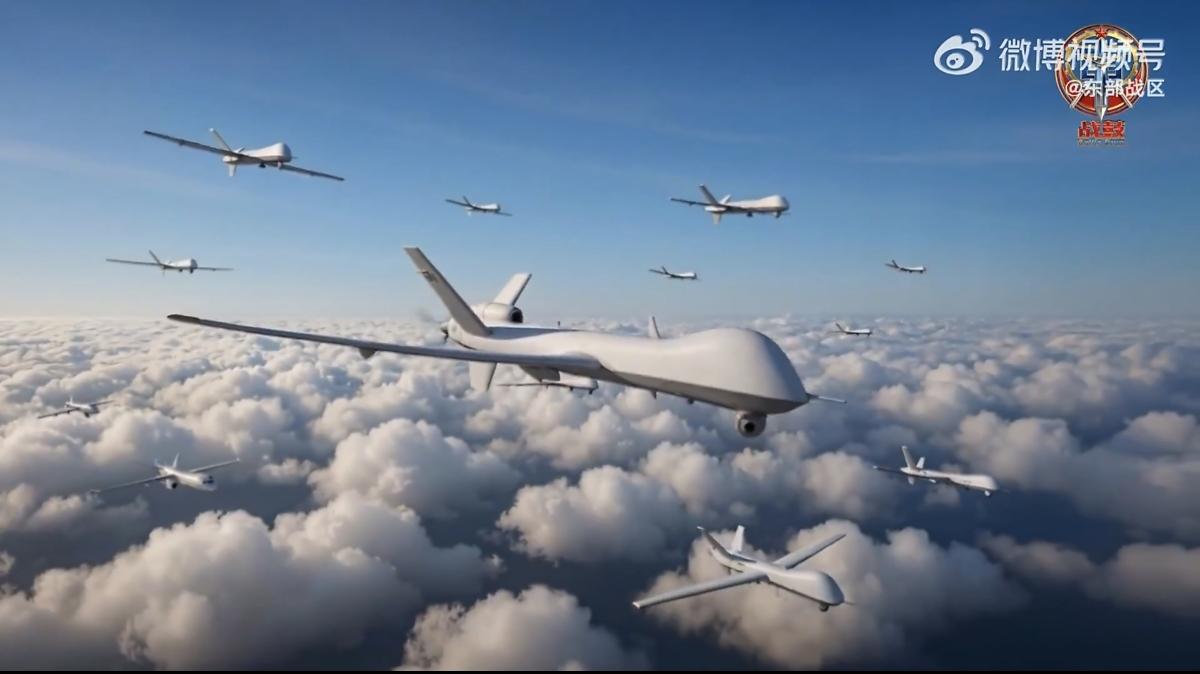 东部战区发布的AI视频！大量无人作战装备现身。视频中出现了攻击无人机、蜂群无人
