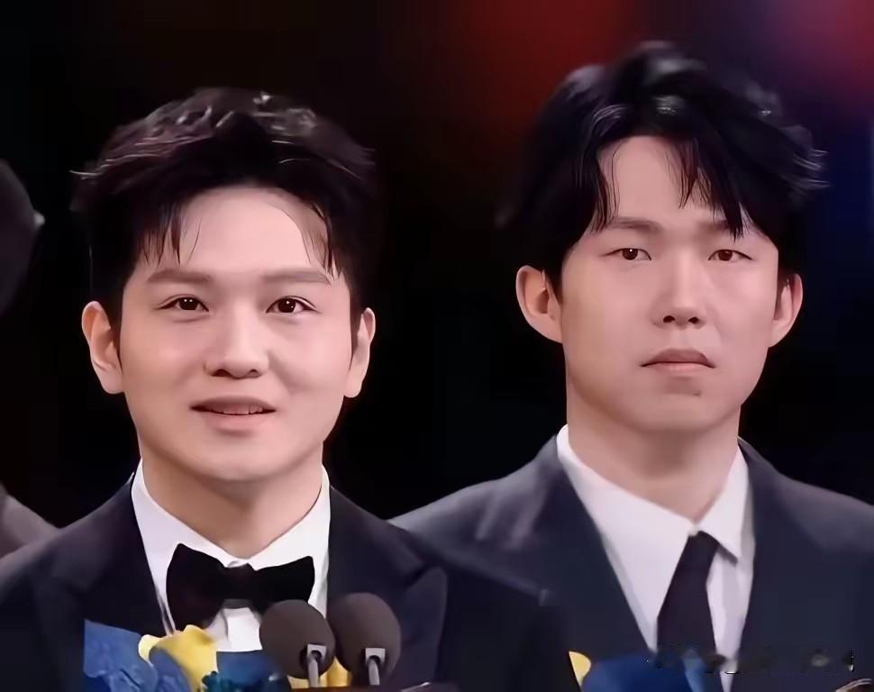 哼哈二将：樊振东和王楚钦。你可以捧樊振东，也可以捧王楚钦，更可以既捧樊振东又