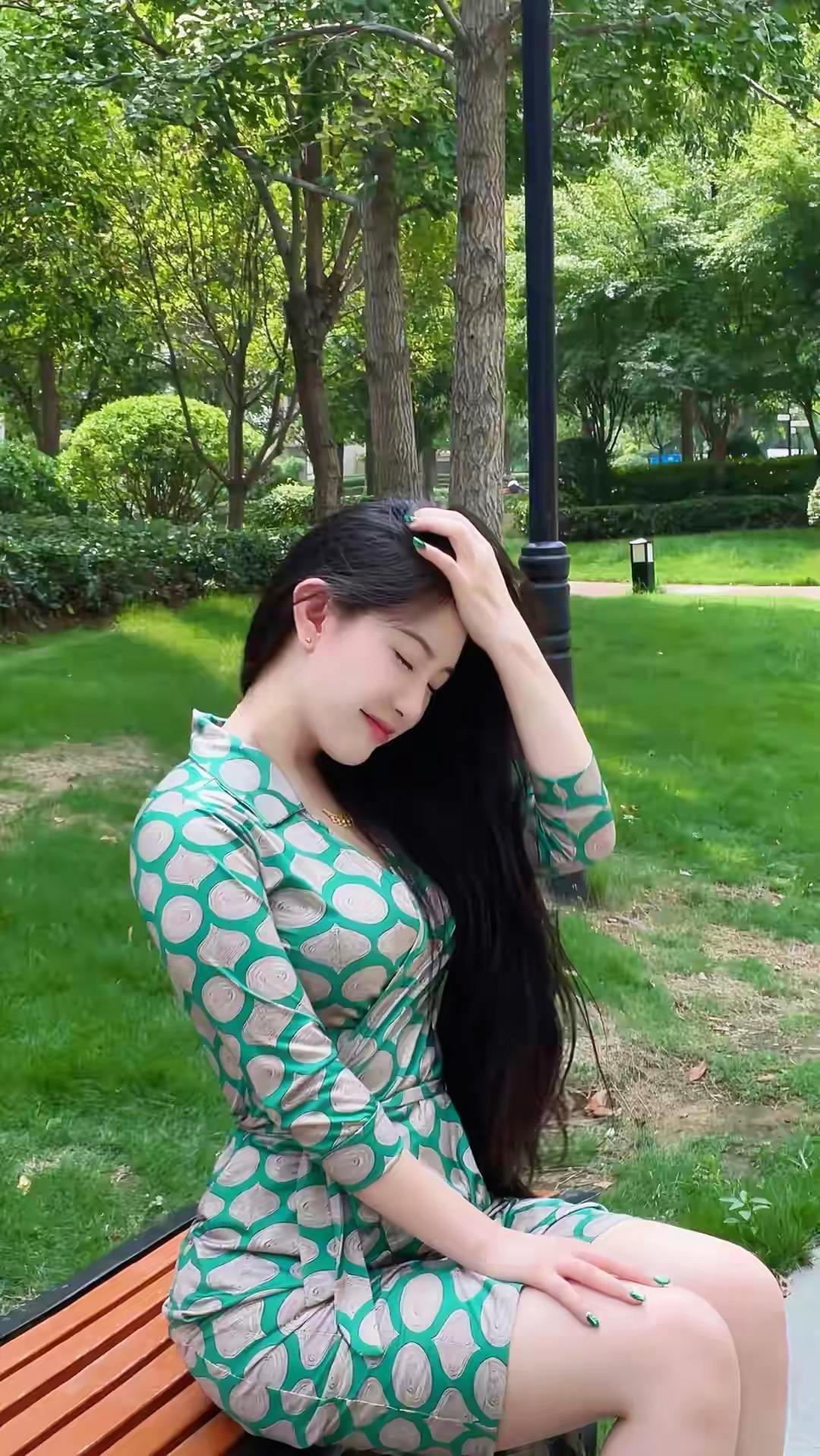 梦开始的地方云想衣裳花想容