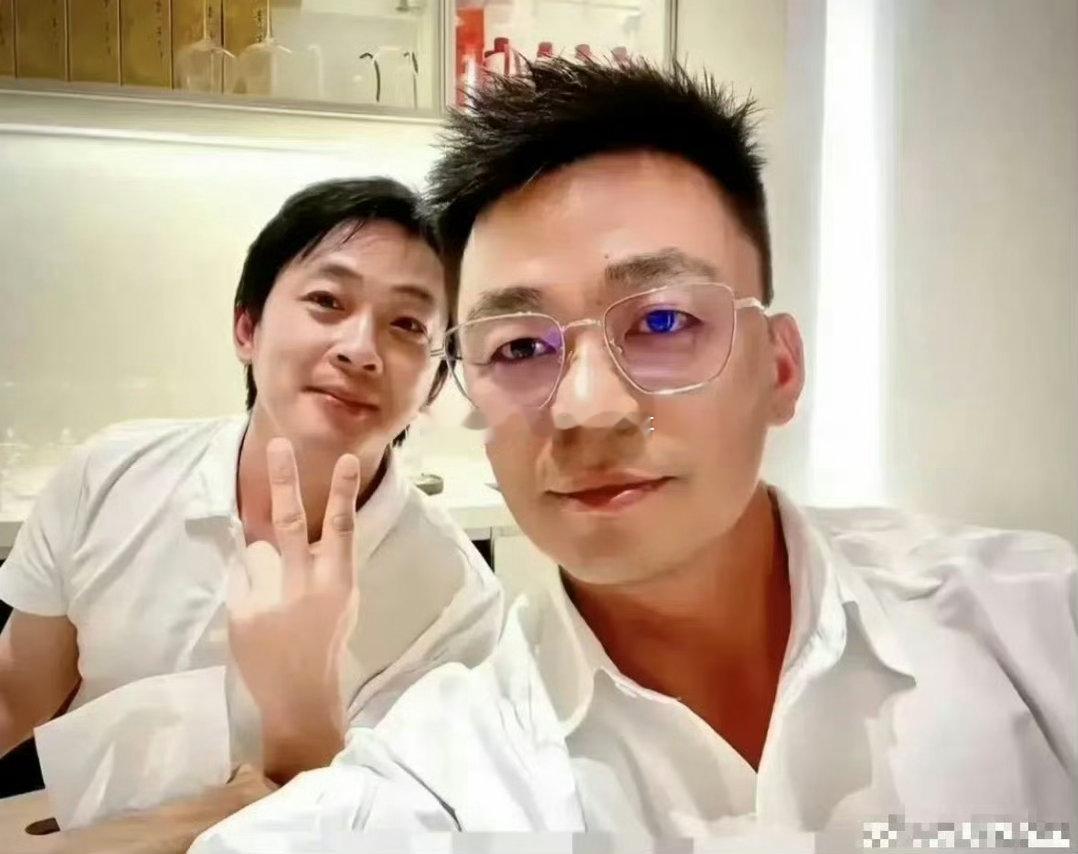 这是王宝强？！不说还以为是朱亚文呢