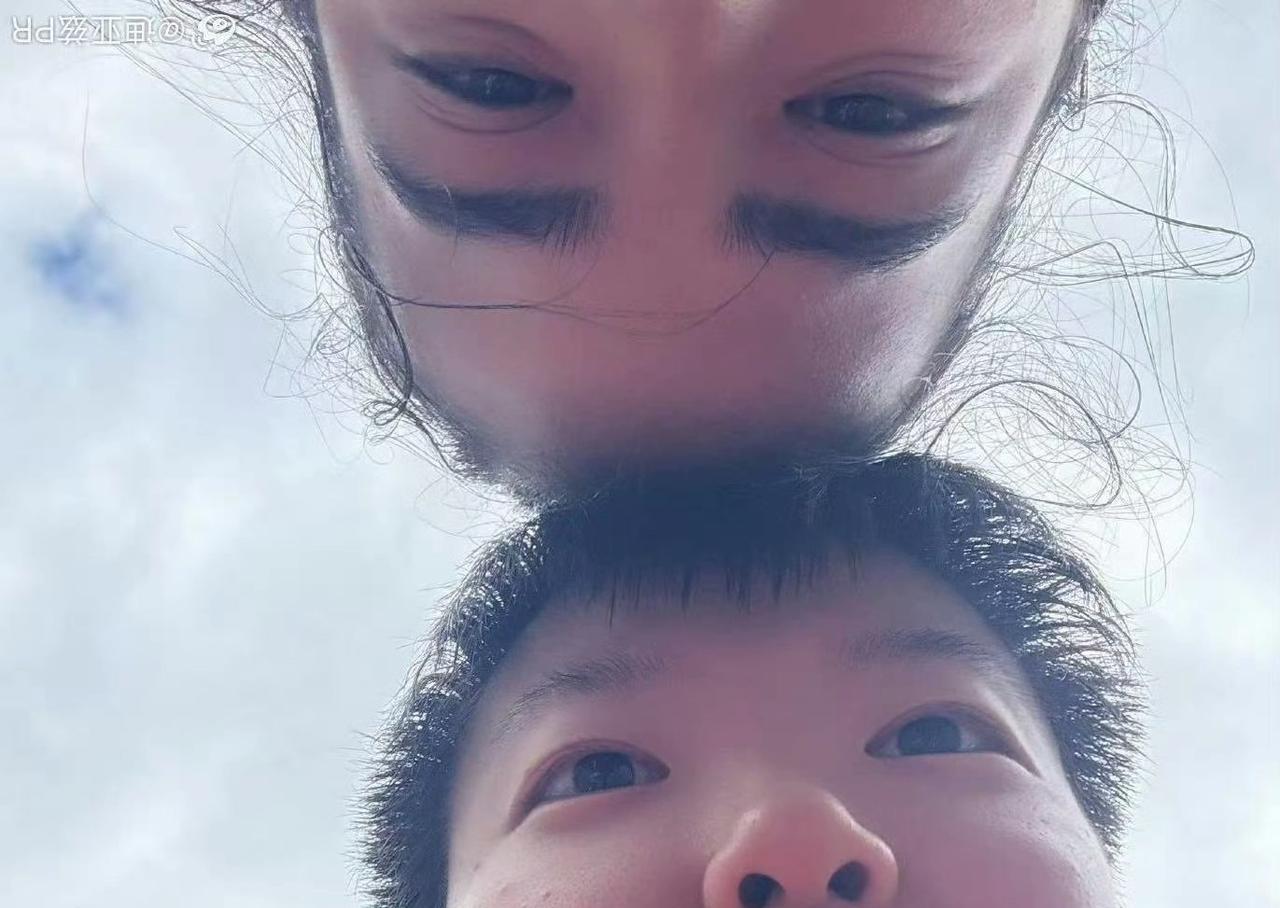 好美的一张照片！原来没想到，wtt澳门冠军赛结束后，迪亚兹更新了社交平台，称澳