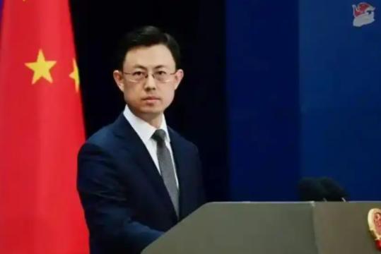 美军南海连环坠机惨变“打脸现场”，中方人道援助被赞“杀人诛心”