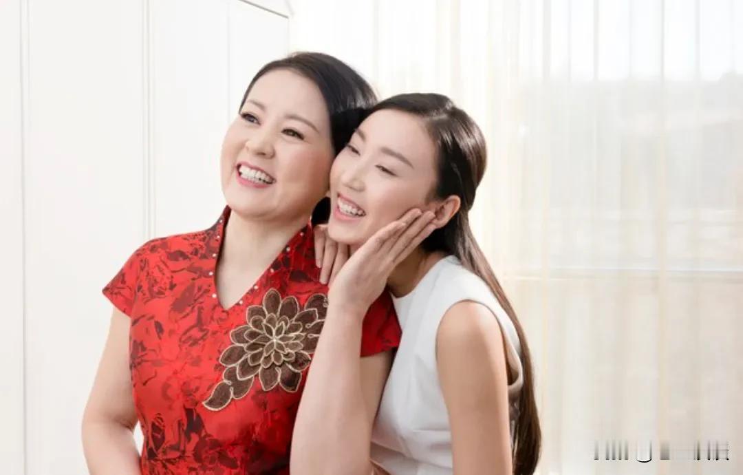 一位妈妈告诉女儿的保命八大准则!1、在外打工，独自一人住，有人敲门不要随