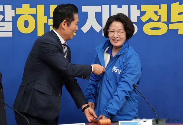 8月11日，韩国共同民主党党首选举湖南地区投票已经启动，首尔及京畿道投票也将在1