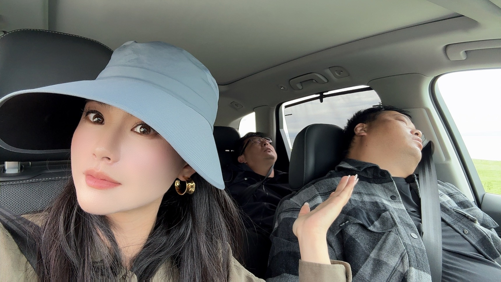 豆豆开车🚗睡得很香！！！​​​