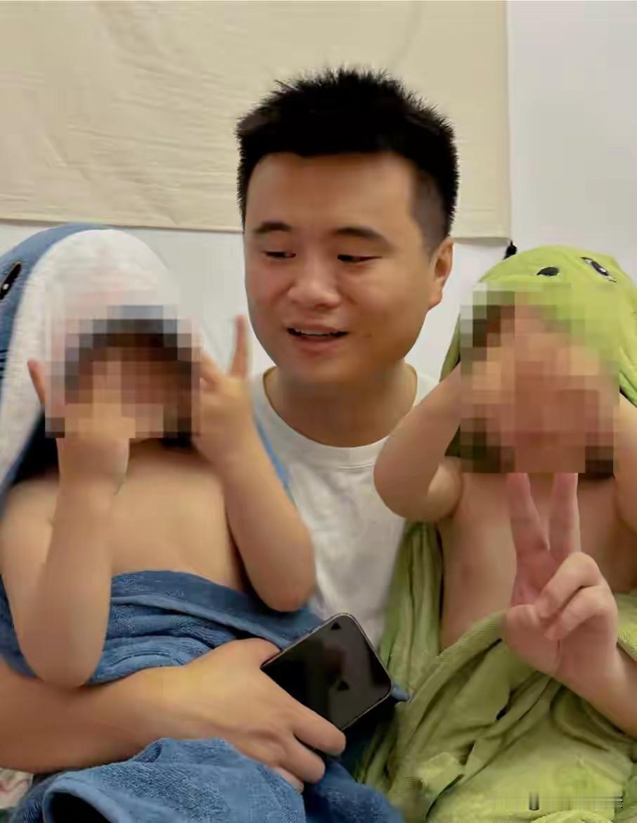 痛心！陕西商洛，一36岁男子与前妻离婚后，独自抚养2个儿子，是家中的顶梁柱。在参