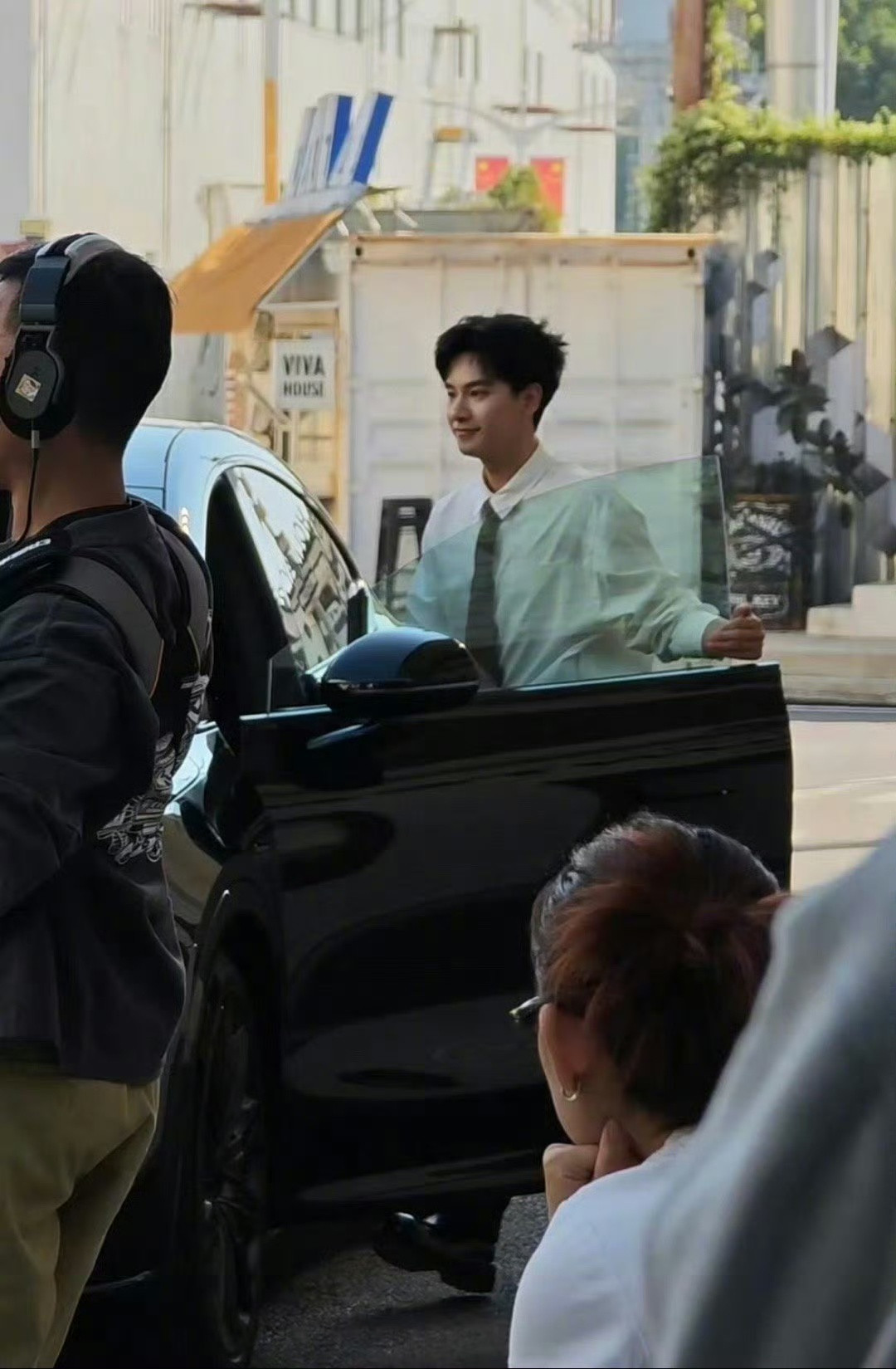 娱乐胡先煦白衬衫人夫感胡先煦人夫感溢出来了小胡，你变了，你怎么突然人夫感这么重