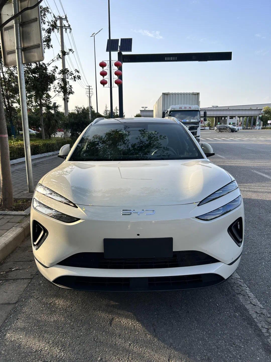 比亚迪海狮06实车曝光，这颜值终于上来了！我个人感觉海狮06比王朝网的宋L