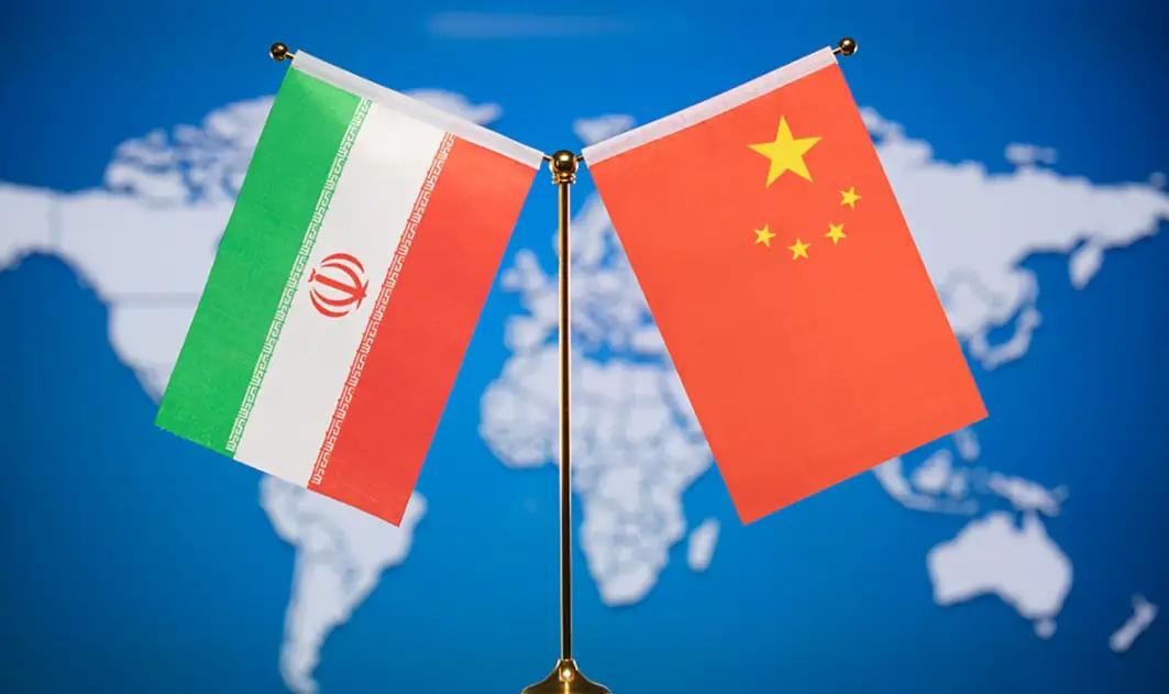 伊朗外长刚落地北京，俄罗斯急眼了，特朗普却泼冷水伊朗外长前脚到北京，俄罗斯后