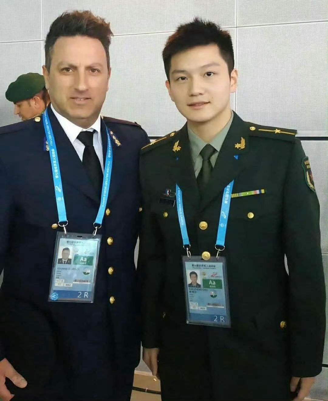 乒乓球legend樊振东从16岁一鸣惊人，到一路经历伤病、低谷、舆论压力，再到一